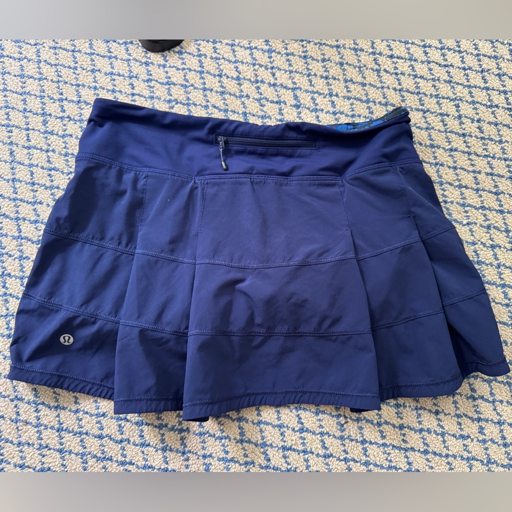 Lululemon Pace Rival skirt Size 6